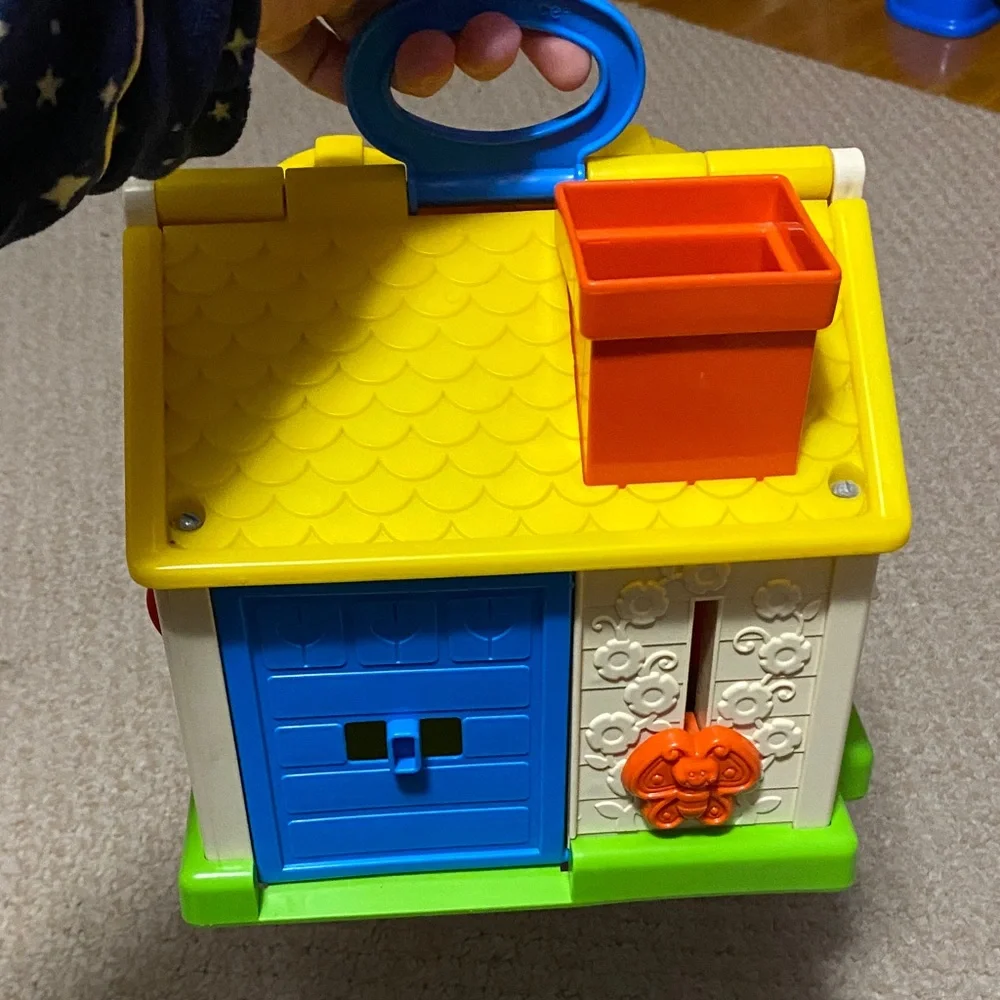 Vintage 1984 Fisher-Price Discovery Cottage